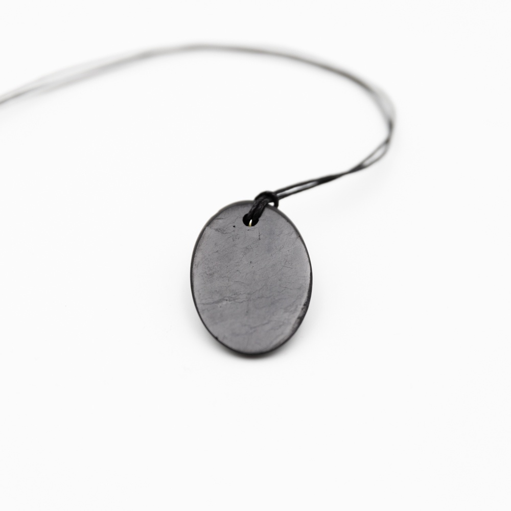 Mineral Colgante Shungit Ovalado Pequeño